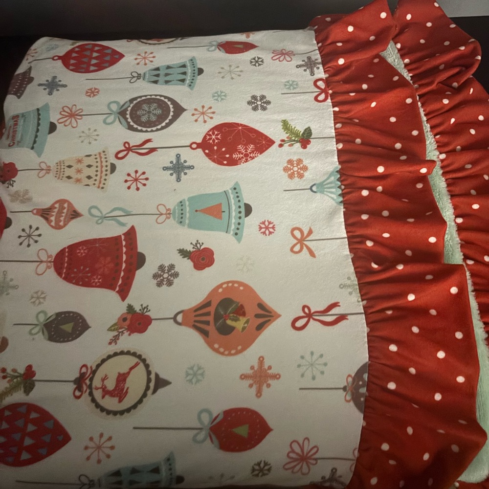 Festive Holiday Throw Blanket with Red Accents
